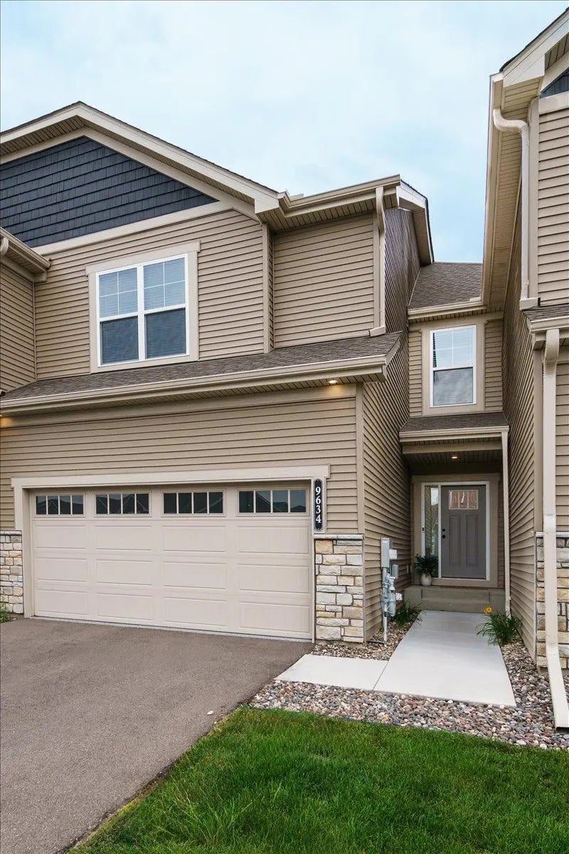 9634 65th Street S, Cottage Grove