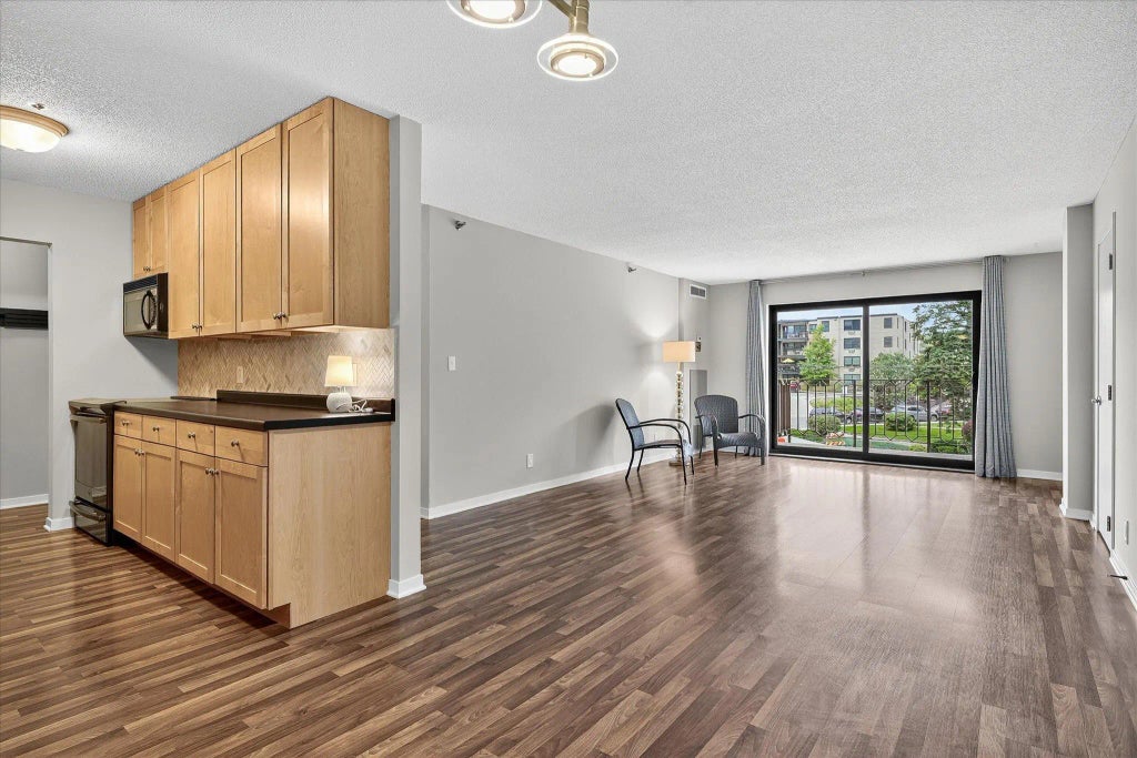 3131 Excelsior Boulevard 202, Minneapolis