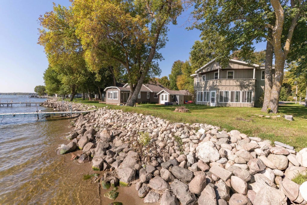 39612 County Highway 1, Amor Twp