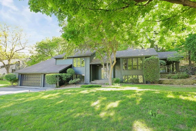 745 Virginia Shores Circle, Victoria