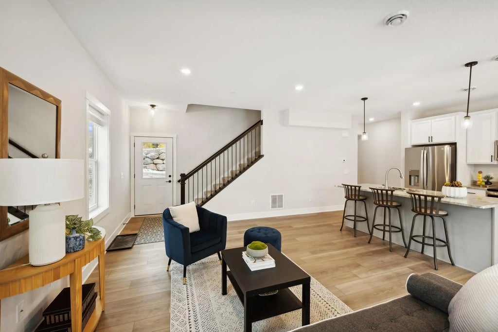 3407 Douglas Drive N, Crystal