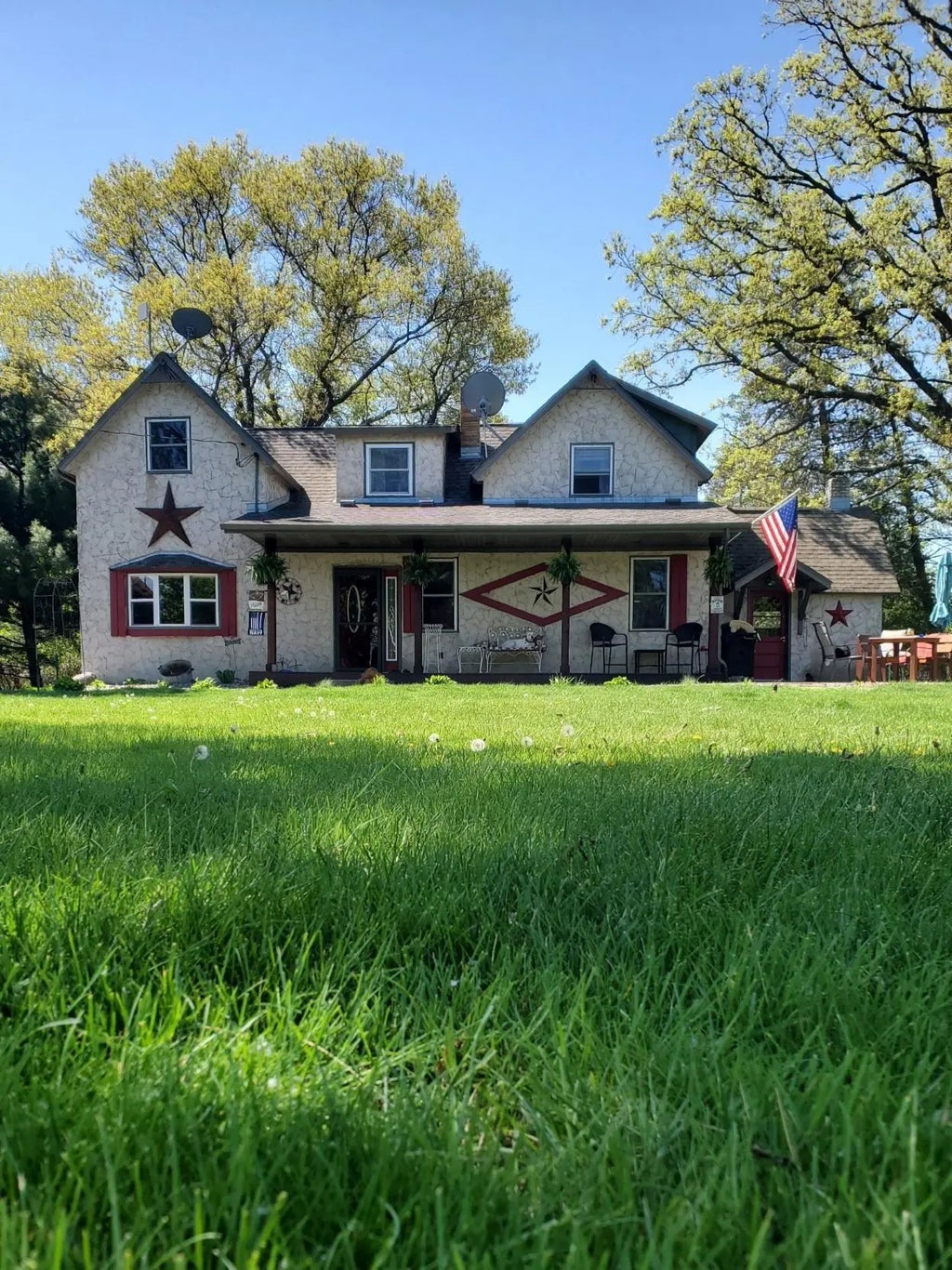 406 309th Avenue Nw, Cambridge