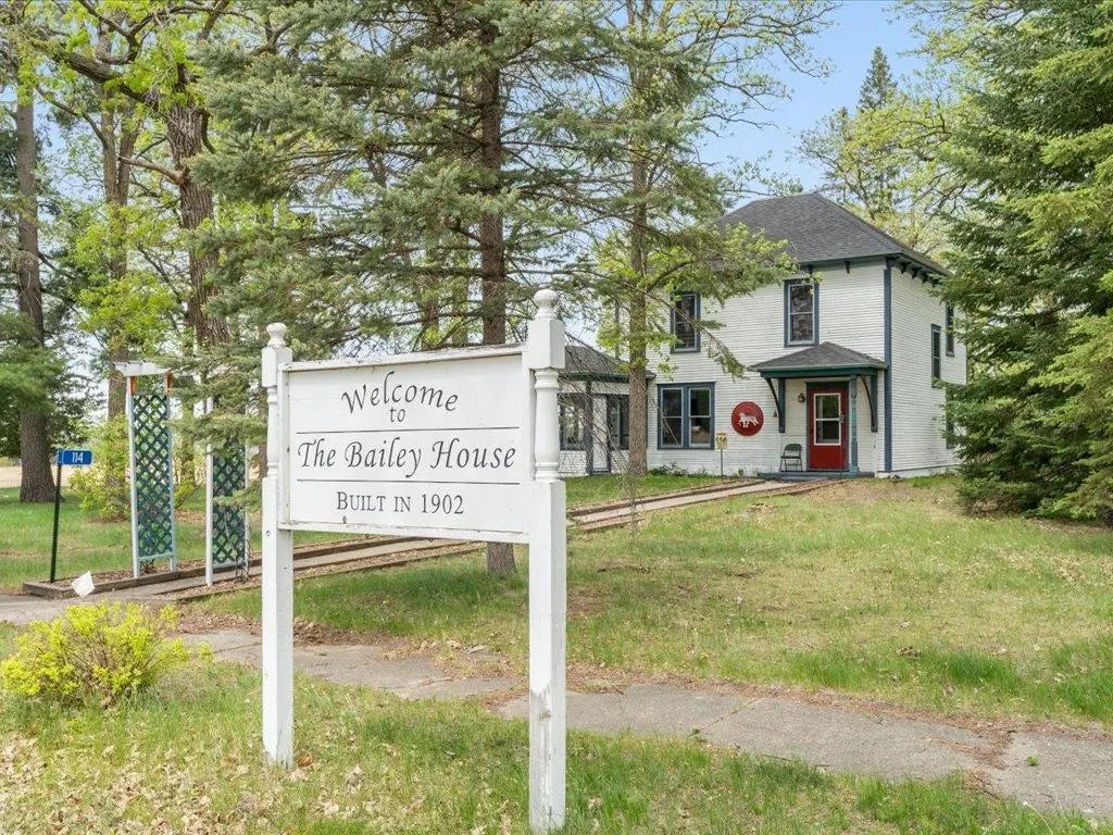 114 Washburn Avenue W, Backus