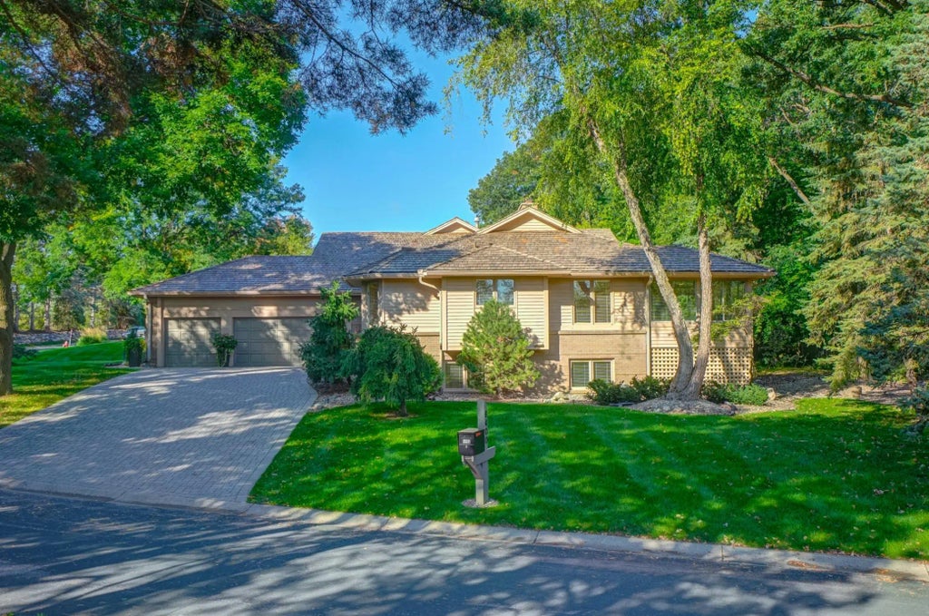 6400 Gleason Court, Edina