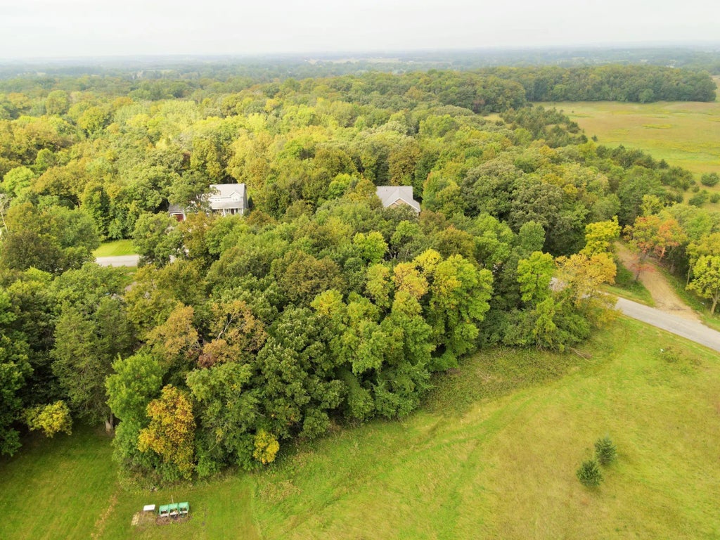 L2 B2 83rd Street Ne, Spicer