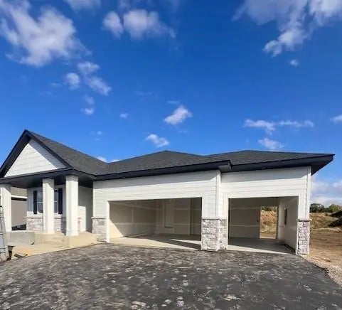 19380 Everglade Path, Farmington