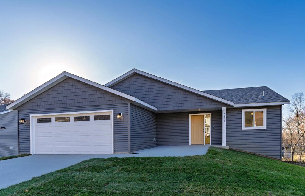 2506 15 Street Se, Rochester