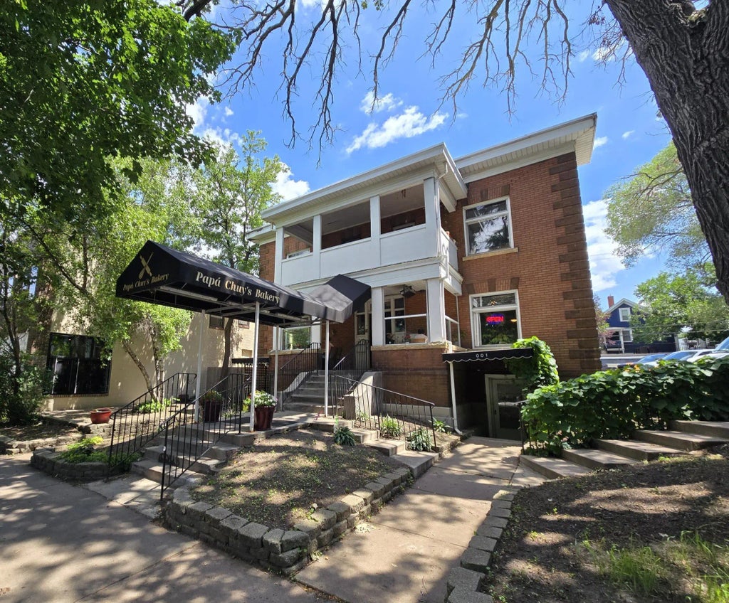 2409 Lyndale Avenue S, Minneapolis