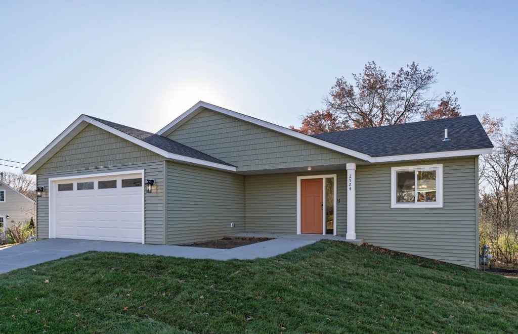 2524 15 Street Se, Rochester