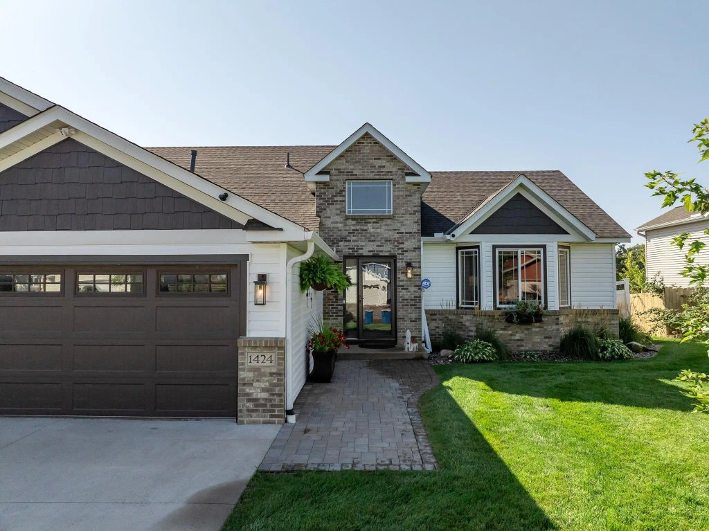 1424 Hillside Court, Sauk Rapids