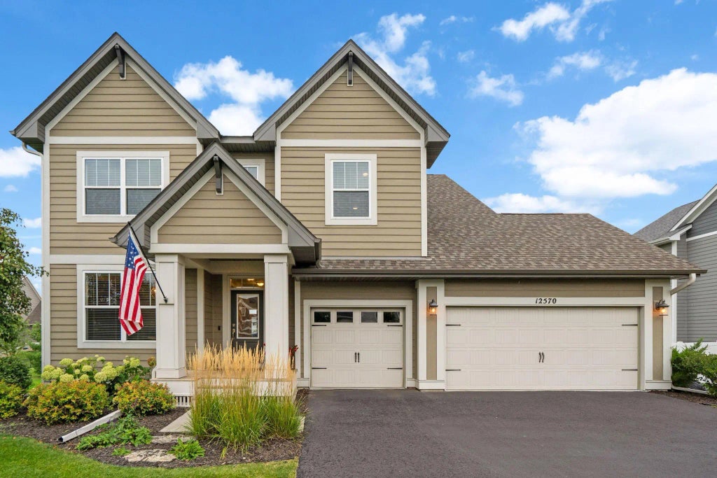 12570 Foxhill Avenue N, Hugo