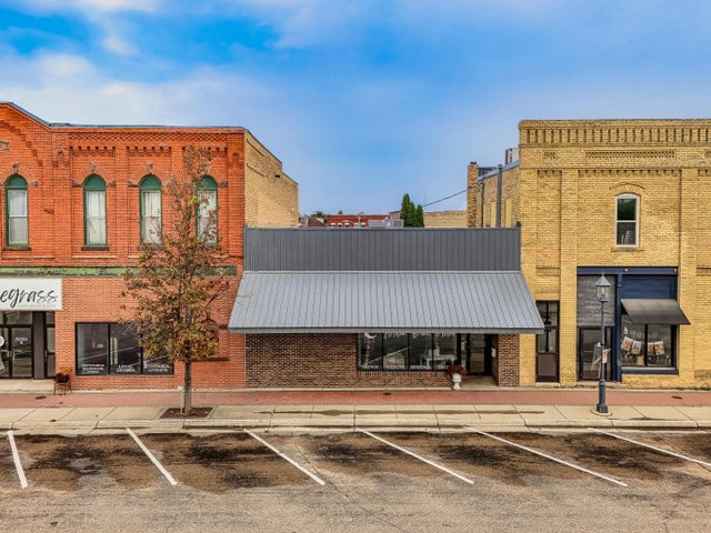 114 1st Ave S, Perham