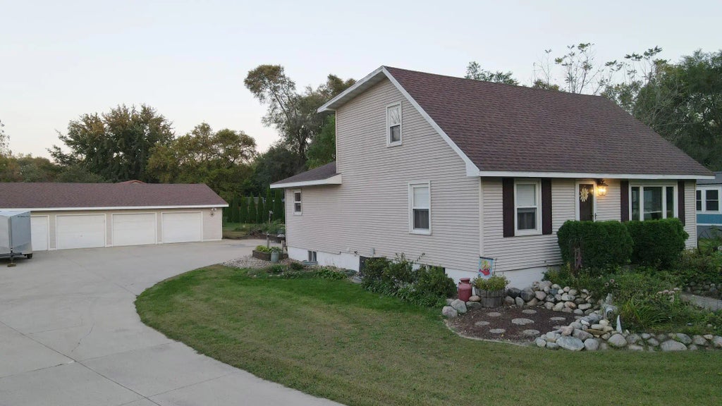 4316 133rd Avenue Ne, Spicer