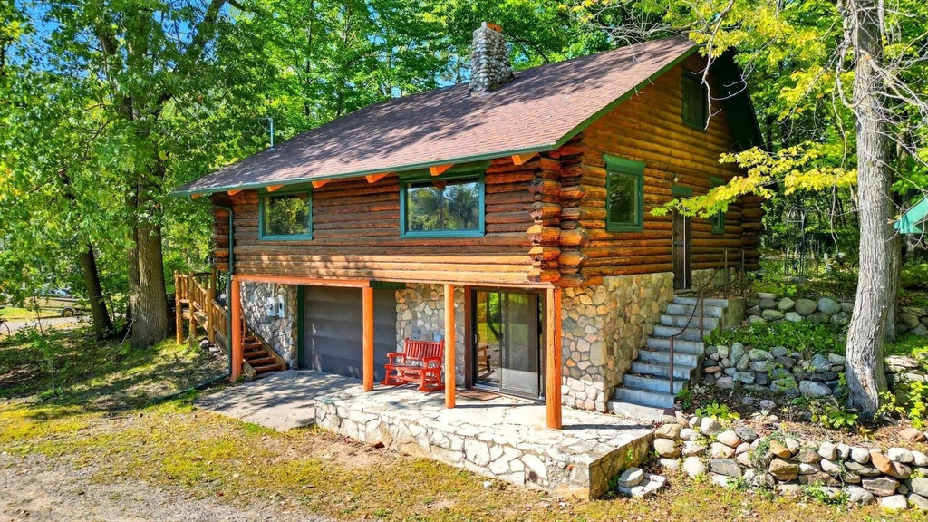 22237 Sugarbush Road Nw, Nowthen