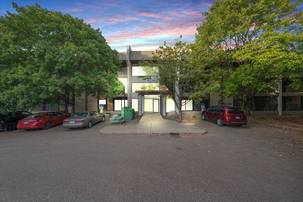 4680 Tower Street Se 109, Prior Lake