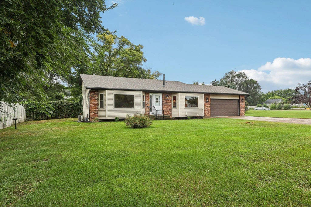 3532 135th Avenue Nw, Andover