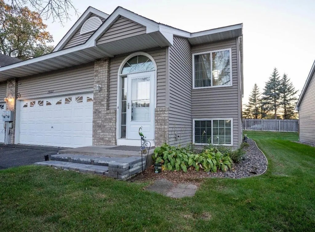 19160 Concord Street Nw, Elk River