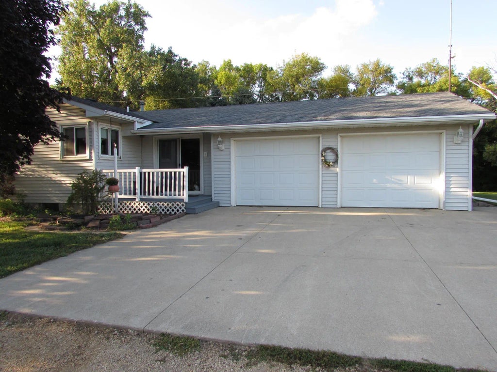 276 180th Avenue, Tenhassen Twp