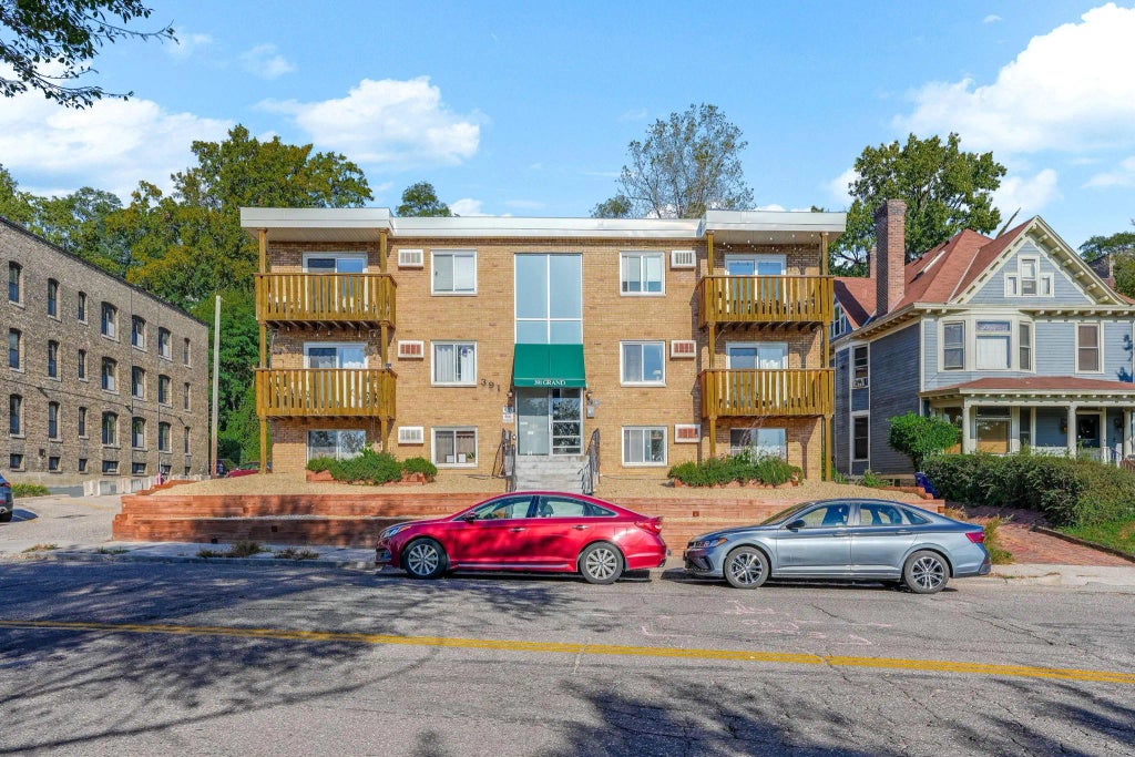 391 Grand Avenue 304, Saint Paul