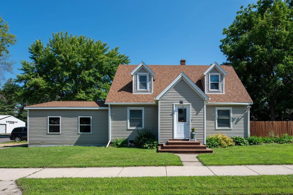 202 Silver Street E, Mapleton