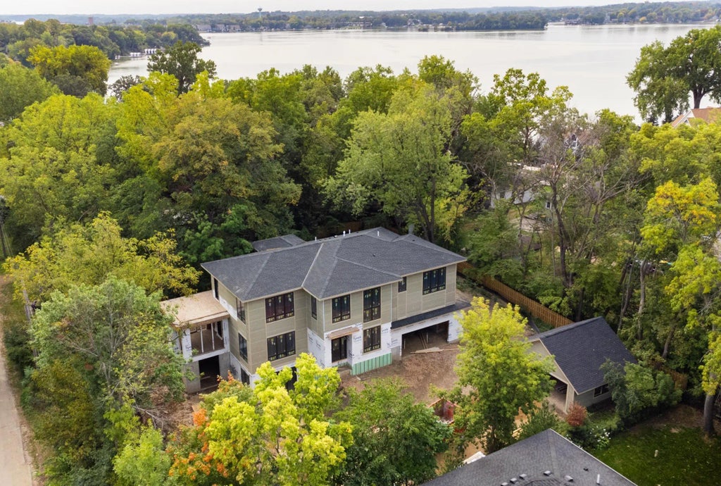 1545 Minnie Avenue, Orono