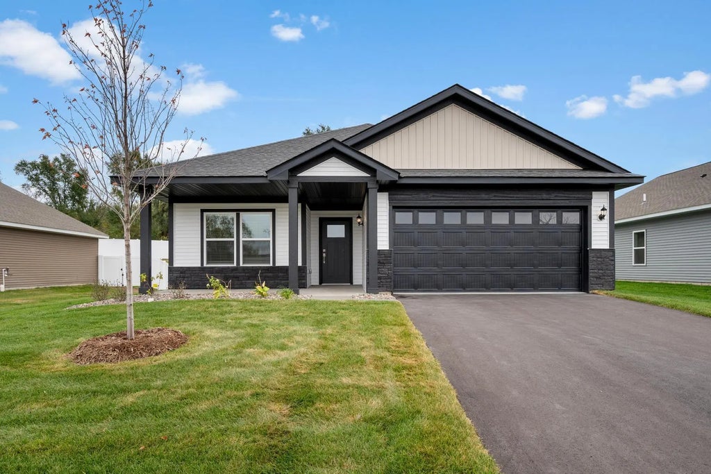 341 Florence Avenue S, Annandale