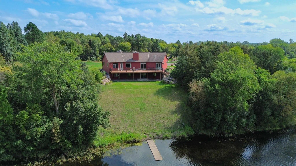 7902 County Road 8 Ne, Green Lake Twp