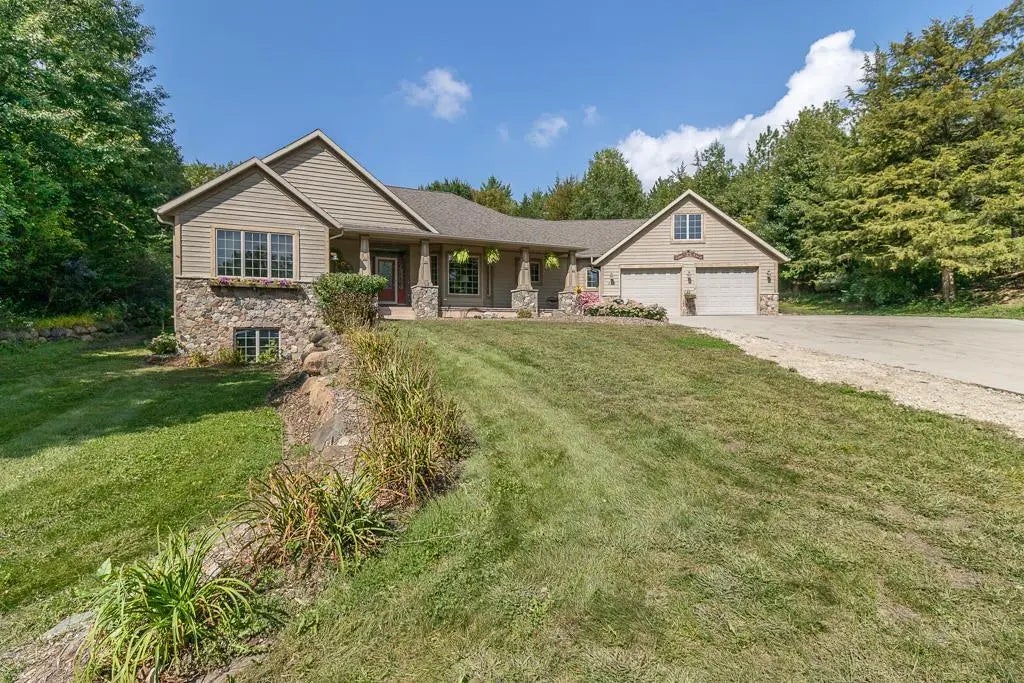 124 Jay Street, Le Sueur