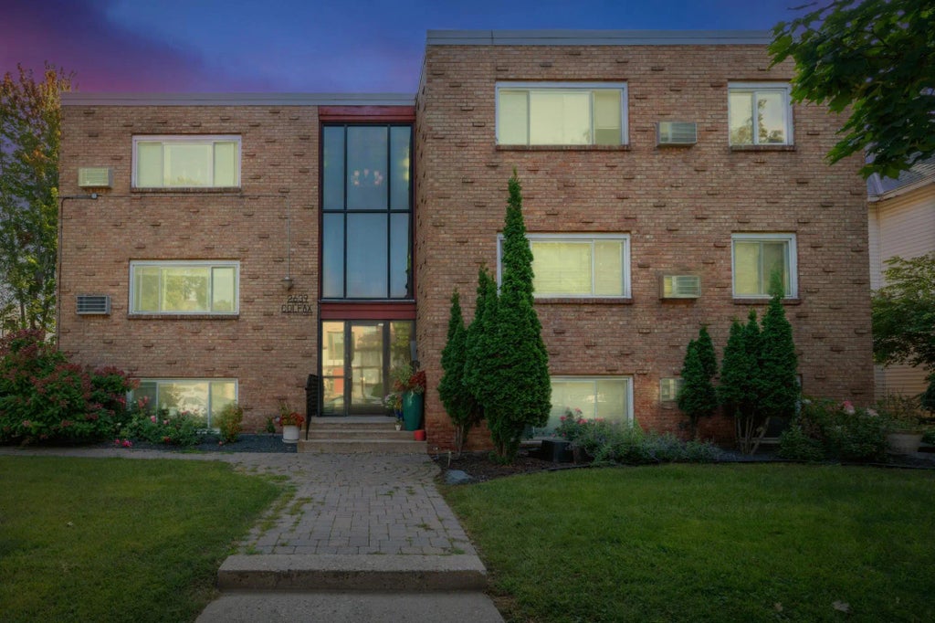 2639 Colfax Avenue S 101, Minneapolis