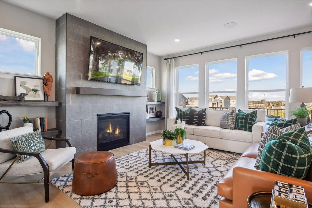 2942 Trinity Drive, Shakopee