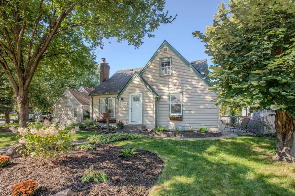 3280 Blackstone Avenue, Saint Louis Park