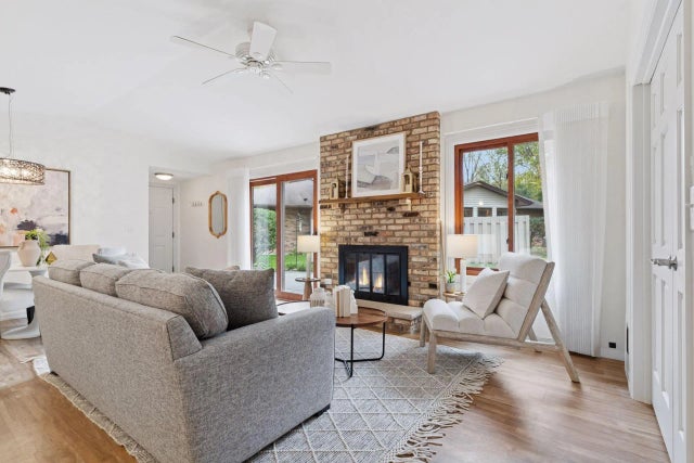 981 Xene Lane N, Plymouth