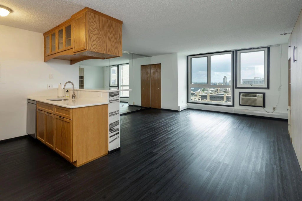 433 S 7th Street 1822, Minneapolis