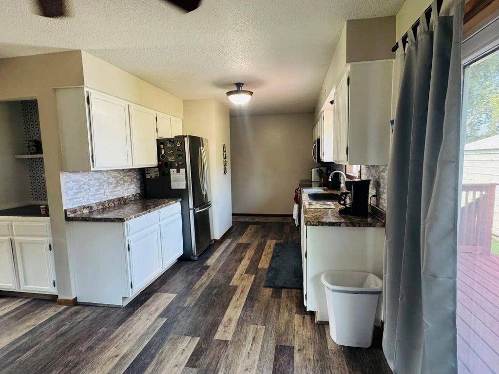 261 15th Lane Ne, Benson