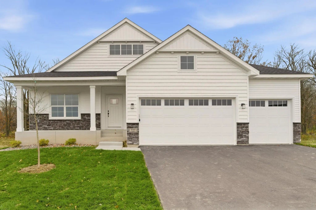 727 Rosebud Lane, Delano