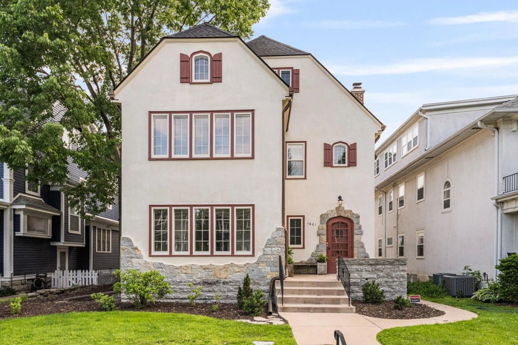 1621 W 25th Street, Minneapolis