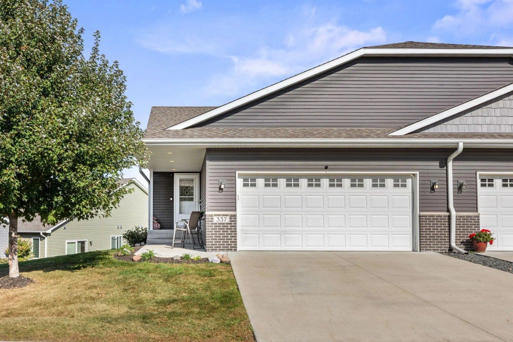 337 2nd Street Nw, Mayer