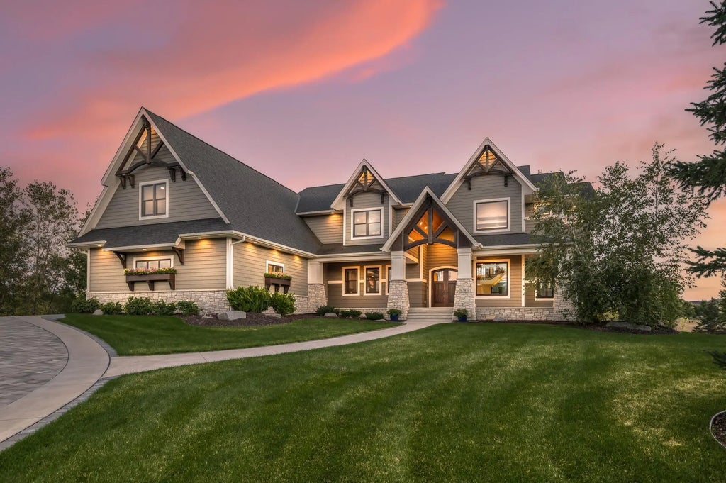 9745 Whistling Valley Road, Lake Elmo