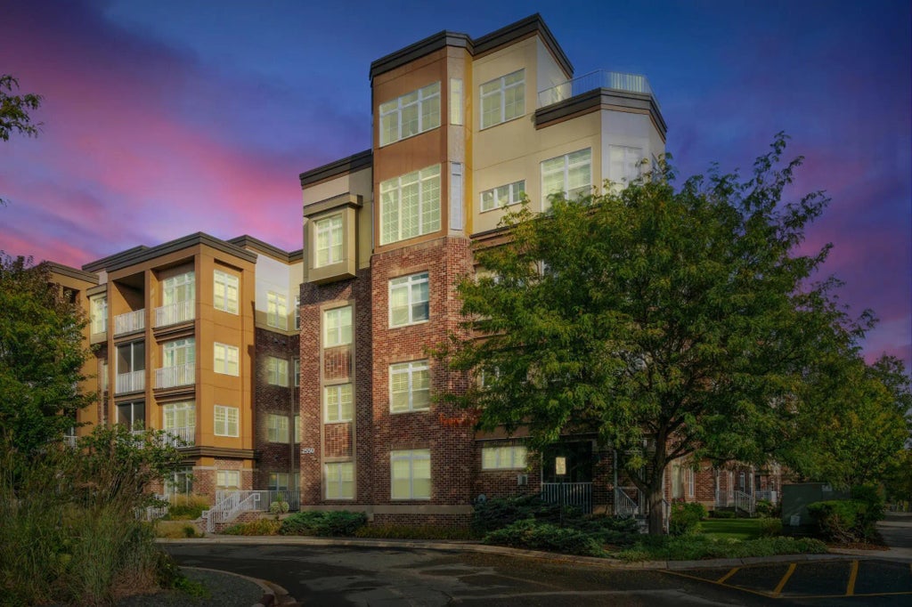 2550 38th Avenue Ne 112, Saint Anthony