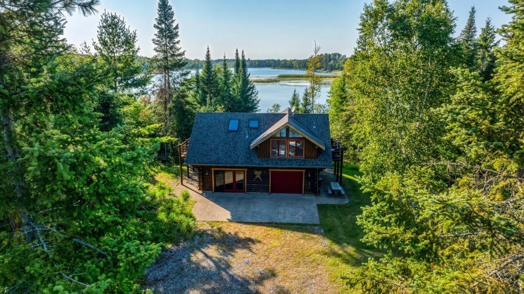 8329 Stump Lake Drive Ne, Bemidji