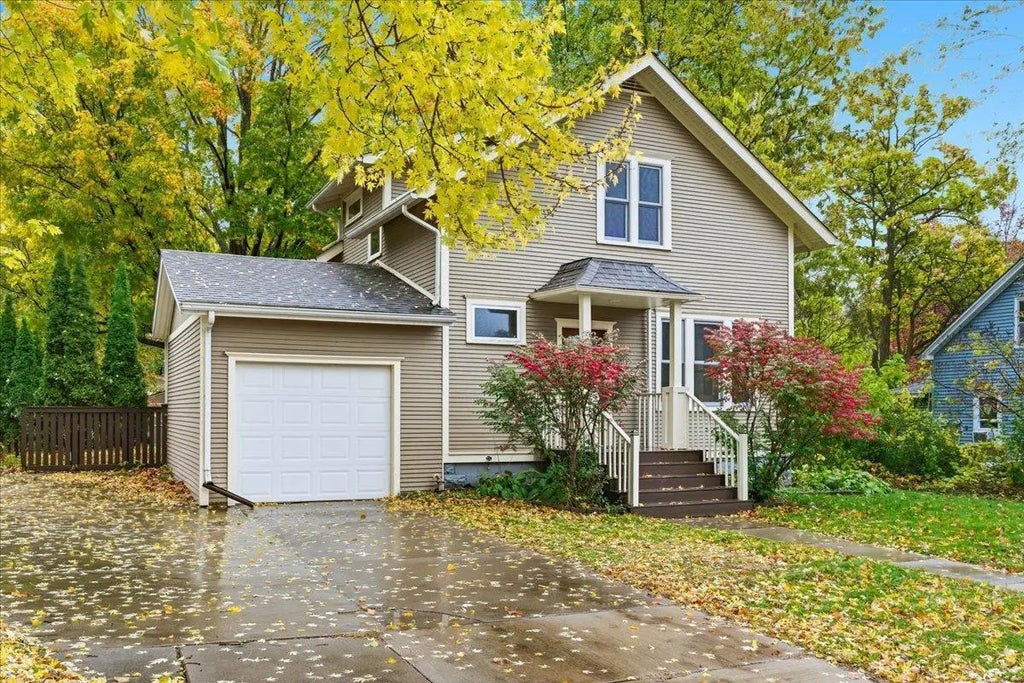 408 N 3rd Street, River Falls