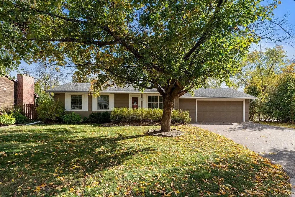 4864 Woodcrest Road, White Bear Lake