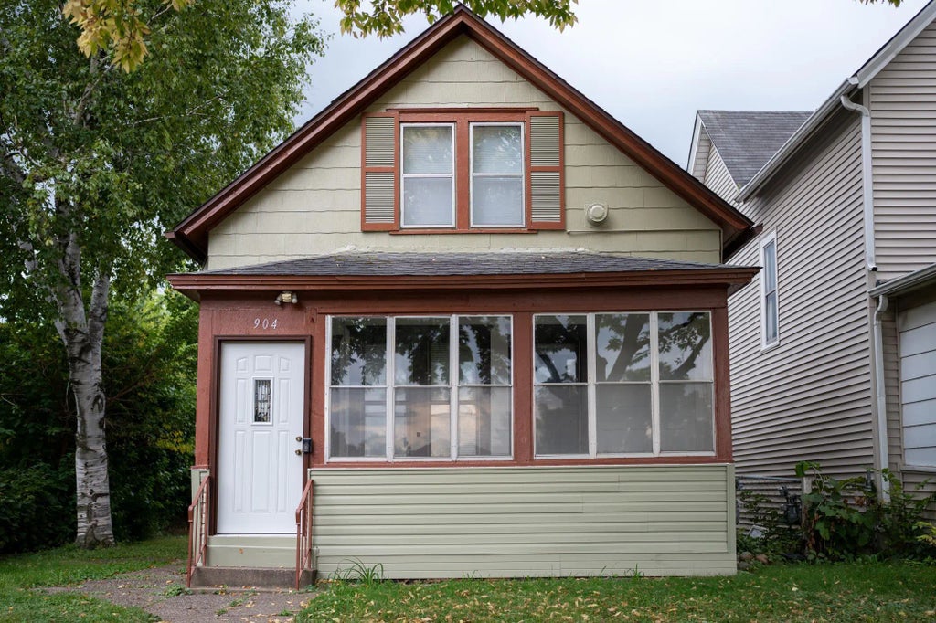 904 Jessamine Avenue E, Saint Paul