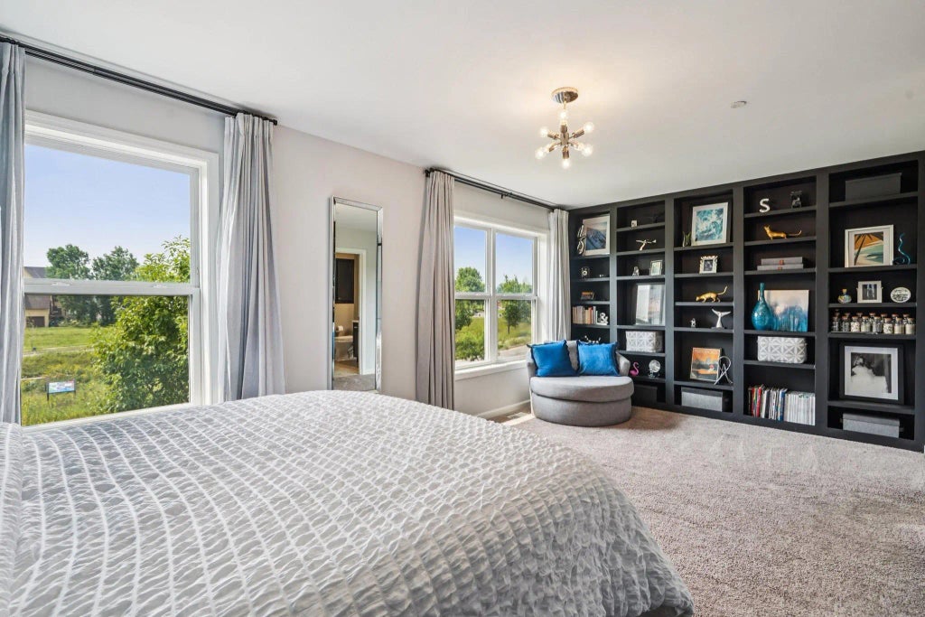 1006 Van White Memorial Boulevard, Minneapolis