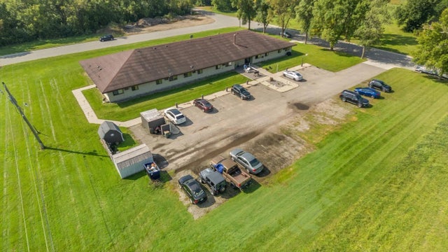 23 Neptune Street N, Cosmos