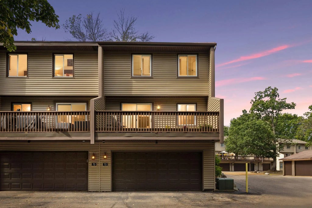 72 River Woods Lane, Burnsville