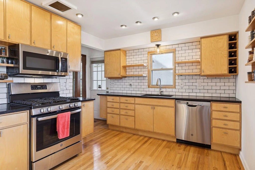 1405 Schletti Street, Saint Paul