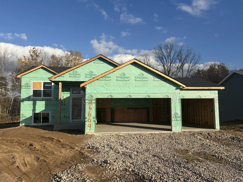 26669 8th Street W, Zimmerman