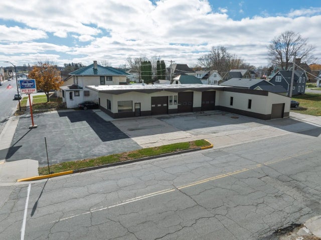 102 W Prairie, Mabel