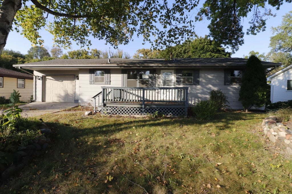 4560 Dakota Street Se, Prior Lake